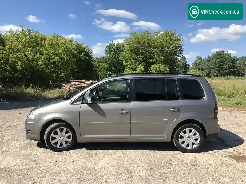 Volkswagen Touran 2008, фото з оголошення 2 з 20, VIN WVGZZZ1TZ9W003339