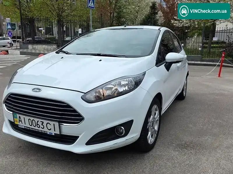 Ford Fiesta 2015, фото з оголошення 2 з 21, VIN WF0DXXGAKDFJ67001