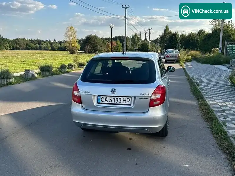 Skoda Fabia 2013, фото з оголошення 2 з 11, VIN TMBJK25JXE3063365