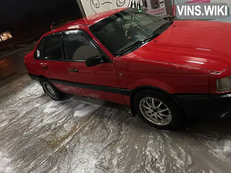 Volkswagen Passat 1993, фото з оголошення 2 з 13, VIN WVWZZZ31ZPE127352