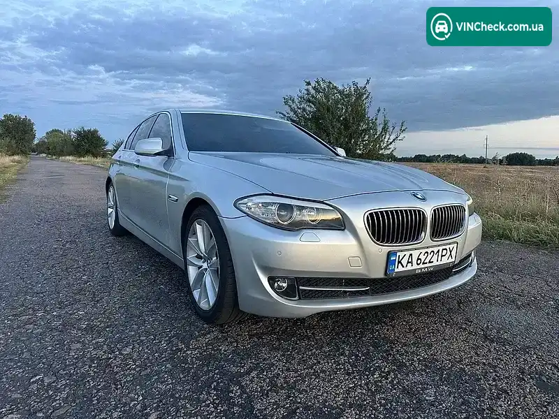 BMW 5 Series 2011, фото з оголошення 2 з 20, VIN WBAFW31040C562763