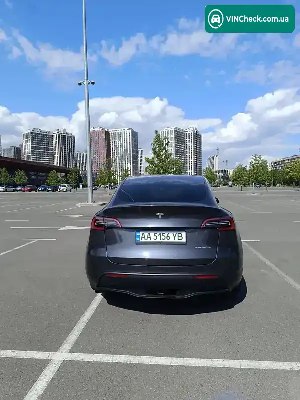 Tesla Model Y 2022, фото з оголошення 2 з 12, VIN 7SAYGAEE8NF397980