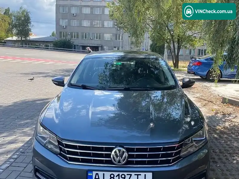 Volkswagen Passat 2016, фото з оголошення 2 з 13, VIN 1VWBT7A3XGC065896
