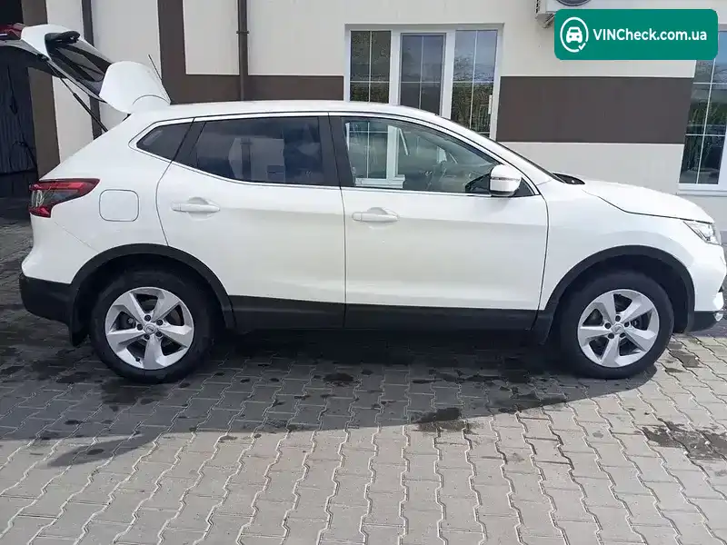 Nissan Qashqai 2018, фото з оголошення 2 з 17, VIN SJNFBNJ11U2404186