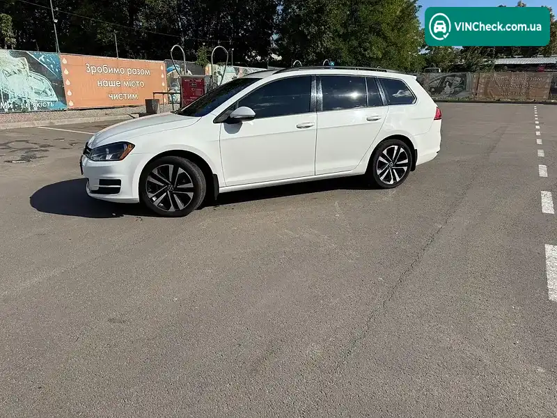 Volkswagen Golf 2016, фото з оголошення 2 з 20, VIN 3VW017AU6HM503433
