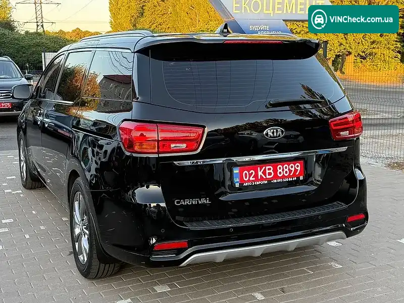 Kia Carnival 2018, фото з оголошення 2 з 20, VIN KNAMC81ABKS512379