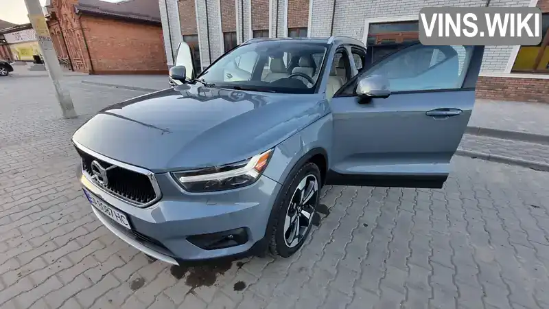 Volvo XC40 2019, фото з оголошення 2 з 21, VIN YV4162UK7L2237827