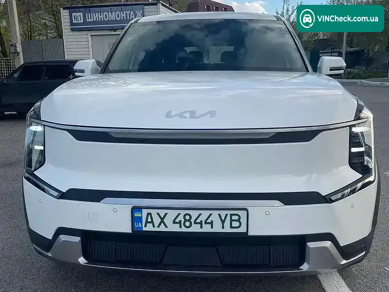 Kia EV9 2024, фото з оголошення 2 з 16, VIN KNDAB5S14R6050542