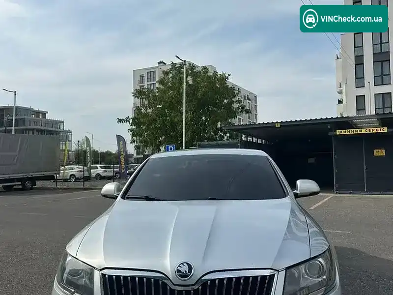 Skoda Superb 2014, фото з оголошення 2 з 20, VIN TMBAE73T2E9048560