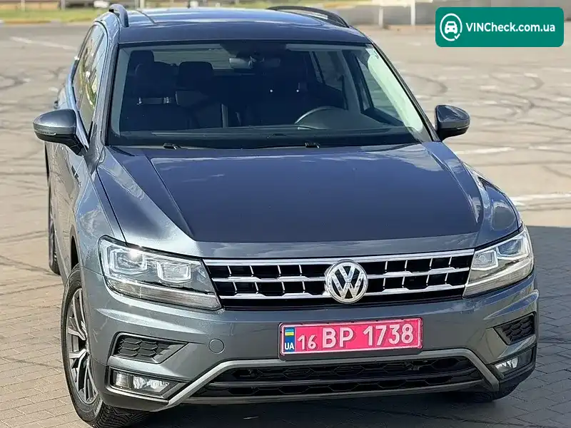 Volkswagen Tiguan 2018, фото з оголошення 1 з 20, VIN 3VV2B7AX7JM092036