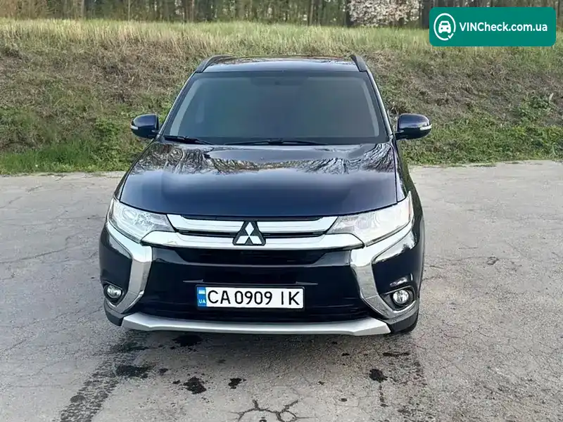 Mitsubishi Outlander 2018, фото з оголошення 2 з 16, VIN JA4AD3A34KZ007559