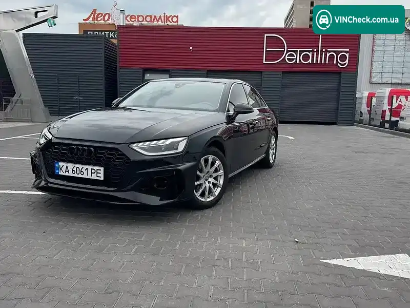 Audi A4 2019, фото з оголошення 2 з 20, VIN WAUGMAF40LN008655