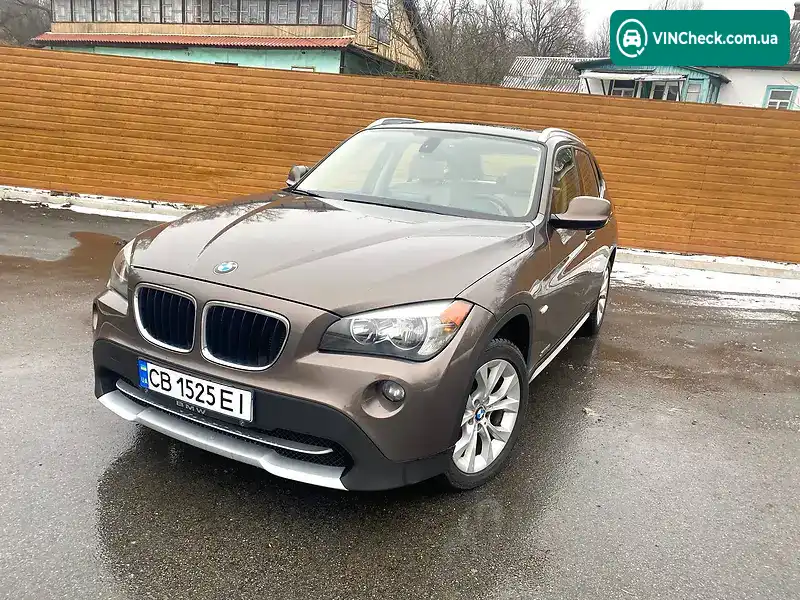 BMW X1 2011, фото з оголошення 2 з 13, VIN WBAVL1C58CVR75652