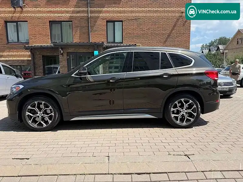 BMW X1 2019, фото з оголошення 2 з 20, VIN WBXJG9C09L5P27471