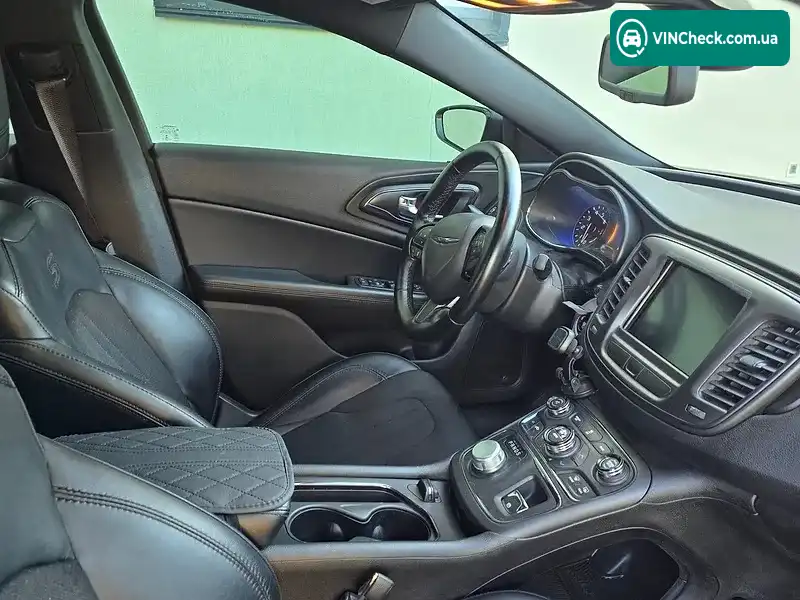 Chrysler 200 2016, фото з оголошення 2 з 16, VIN 1C3CCCDG0GN174875