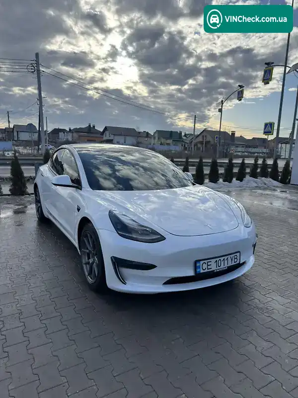 Tesla Model 3 2021, фото з оголошення 1 з 10, VIN 5YJ3E1EB1MF054591