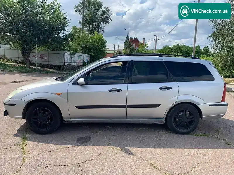 Ford Focus 2003, фото з оголошення 2 з 8, VIN WF0NXXWPDN3K71762