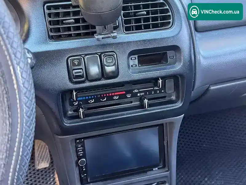 Mazda 323 1994, фото з оголошення 2 з 20, VIN JMZBA125200127928