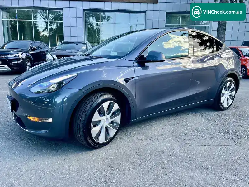 Tesla Model Y 2023, фото з оголошення 1 з 21, VIN 7SAYGDEE8PF802871