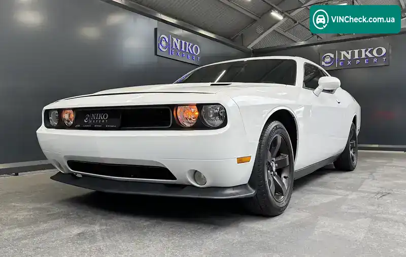 Dodge Challenger 2013, фото з оголошення 2 з 21, VIN 2C3CDYAG2EH177166
