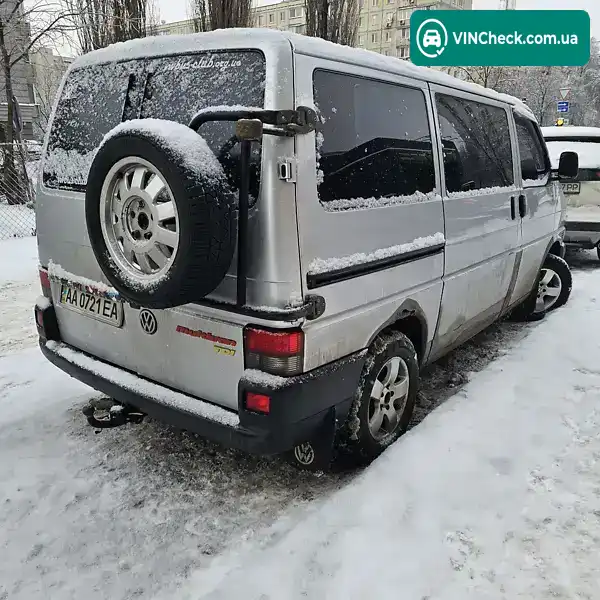 Volkswagen Multivan 2000, фото з оголошення 2 з 20, VIN WV2ZZZ70Z1H006335