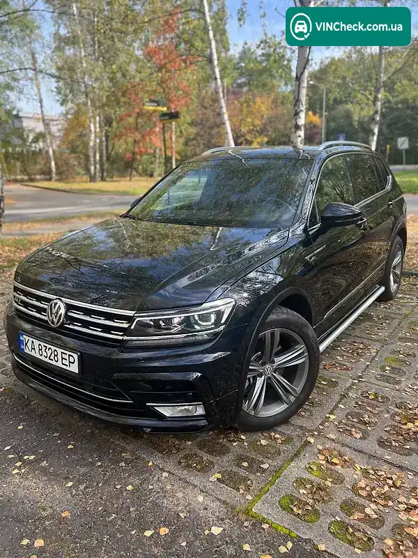 Volkswagen Tiguan 2018, фото з оголошення 1 з 20, VIN 3VV2B7AX8KM040772