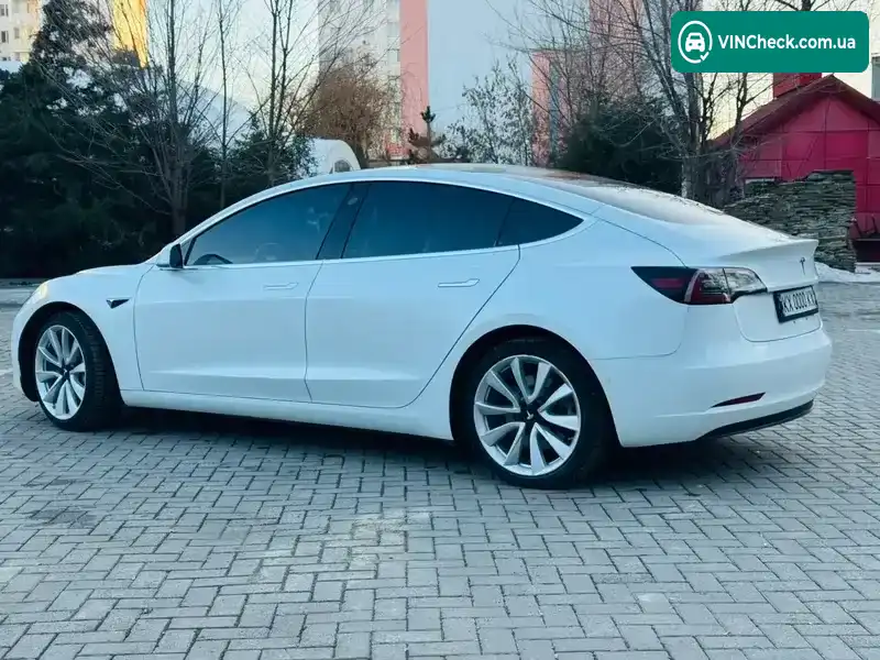 Tesla Model 3 2018, фото з оголошення 1 з 21, VIN 5YJ3E1EA3JF169700