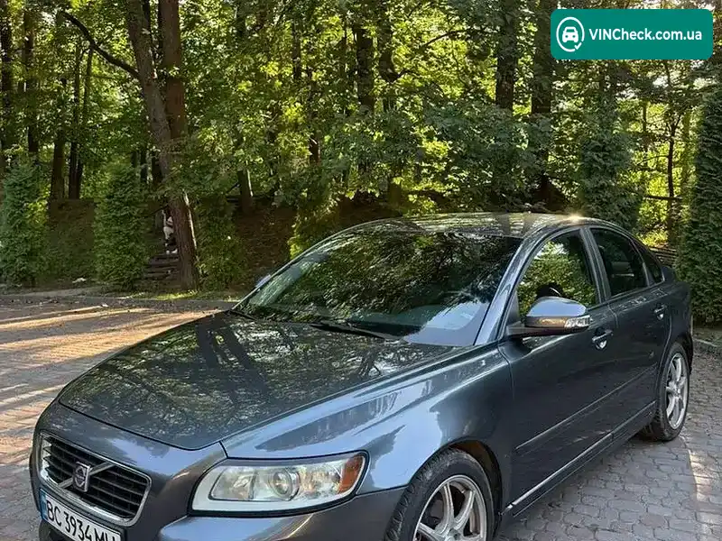 Volvo S40 2010, фото з оголошення 2 з 20, VIN YV1MS76F2A2501870