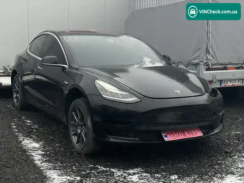 Tesla Model 3 2018, фото з оголошення 2 з 11, VIN 5YJ3E1EA2JF018783