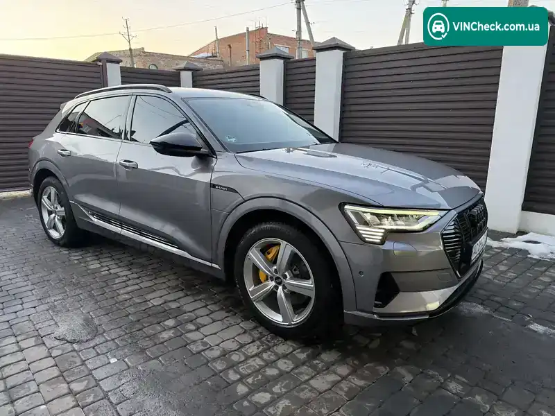 Audi e-tron 2022, фото з оголошення 2 з 21, VIN WAUZZZGE6NB035461
