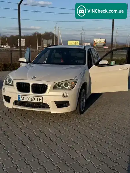 BMW X1 2012, фото з оголошення 2 з 20, VIN WBAVM11080VU29787