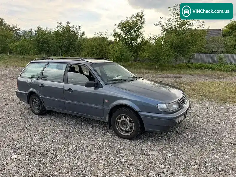 Volkswagen Passat 1995, фото з оголошення 2 з 11, VIN WVWZZZ3AZSE028557