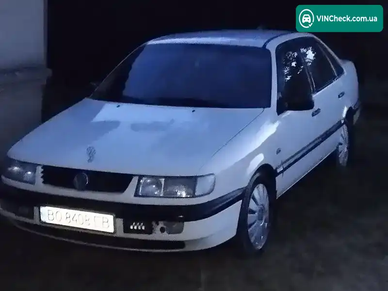Volkswagen Passat 1994, фото з оголошення 2 з 4, VIN WVWZZZ3AZRB175450