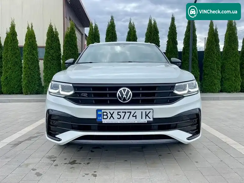 Volkswagen Tiguan 2022, фото з оголошення 2 з 17, VIN 3VV8B7AX7PM004086