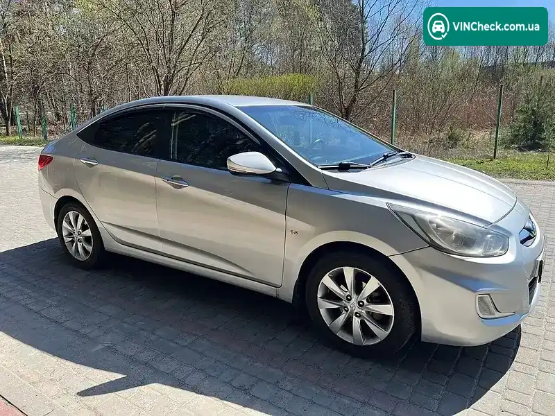 Hyundai Accent 2012, фото з оголошення 2 з 10, VIN Z94CU41DBCR121681