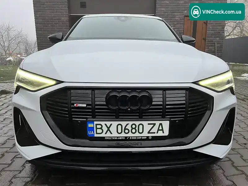 Audi e-tron 2020, фото з оголошення 2 з 20, VIN WAUZZZGEXLB027666