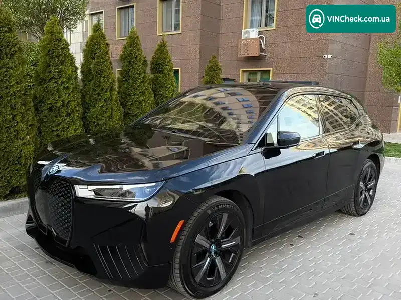 BMW iX 2023, фото з оголошення 2 з 21, VIN WB523CF00RCN81385