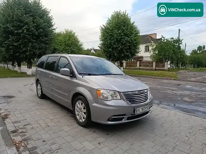 Chrysler Town & Country 2013, фото з оголошення 2 з 16, VIN 2C4RC1BGXDR766974