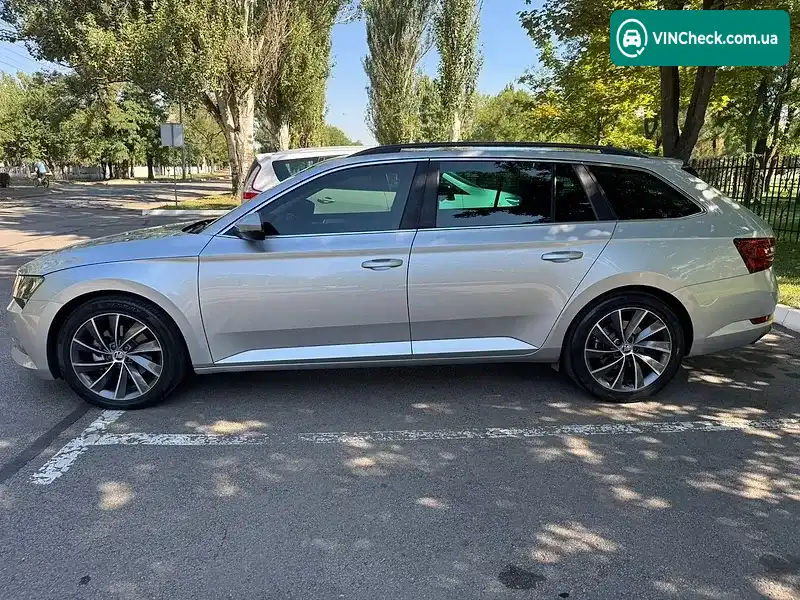 Skoda Superb 2016, фото з оголошення 2 з 17, VIN TMBJG7NP7H7021896