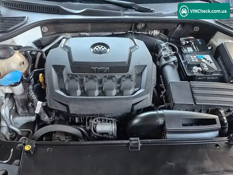 Volkswagen Passat 2020, фото з оголошення 2 з 15, VIN 1VWSA7A35MC002786
