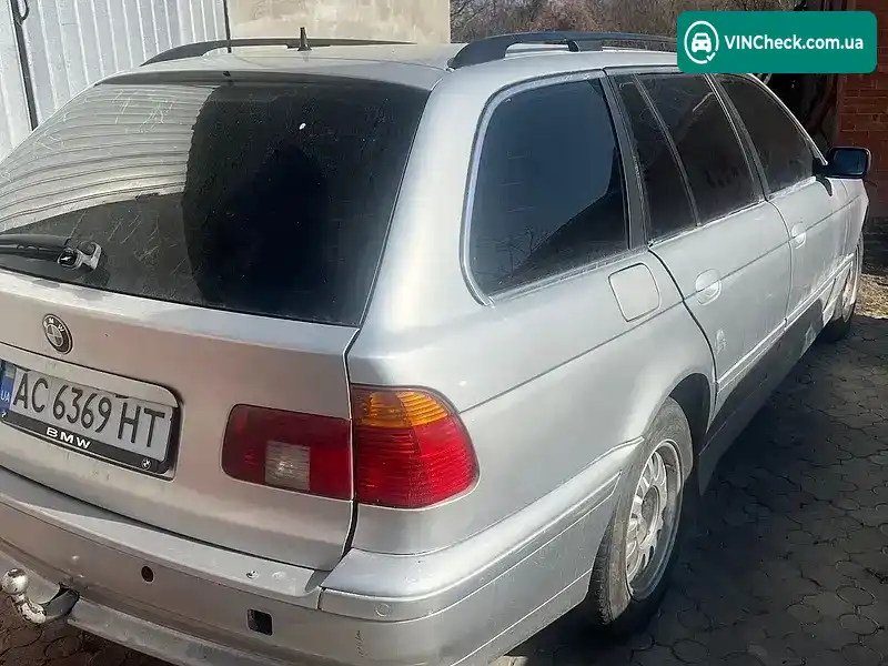 BMW 5 Series 2001, фото з оголошення 1 з 8, VIN WBADP91030GX77230