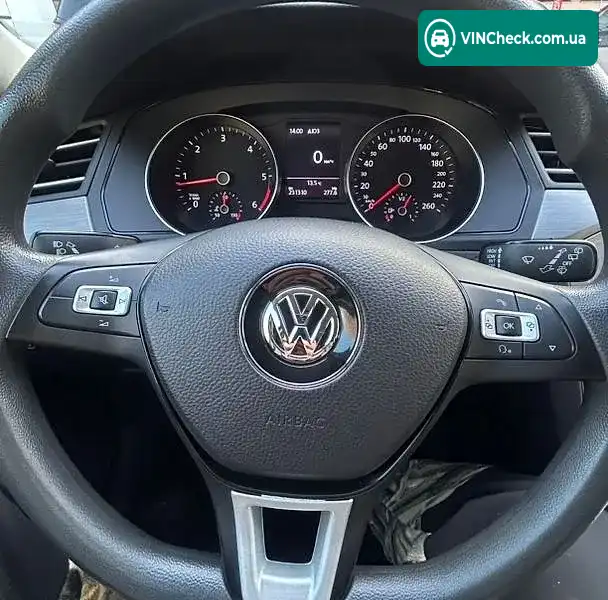 Volkswagen Passat 2017, фото з оголошення 1 з 13, VIN WVWZZZ3CZHE174853