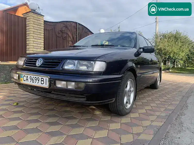 Volkswagen Passat 1994, фото з оголошення 1 з 11, VIN WVWZZZ3AZSE029272