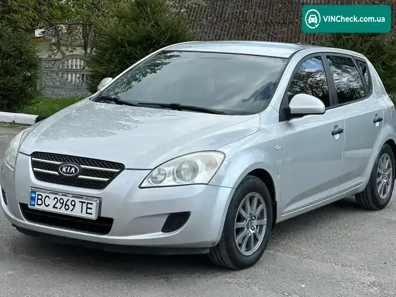 Kia Ceed 2008, фото з оголошення 1 з 17, VIN U5YFF24238L101755