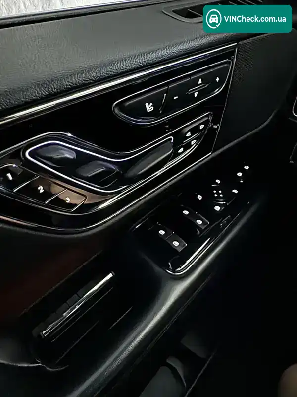 Lincoln Navigator 2018, фото з оголошення 2 з 21, VIN 5LMJJ2LT7JEL15409