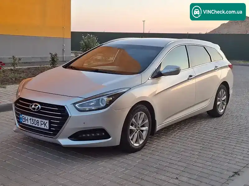 Hyundai i40 2016, фото з оголошення 1 з 20, VIN KMHLC81UGGU132303