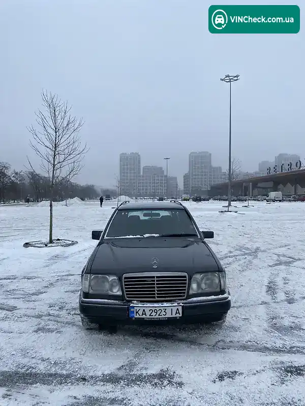 Mercedes-Benz E-Class 1995, фото з оголошення 1 з 10, VIN WDB1240821F334589