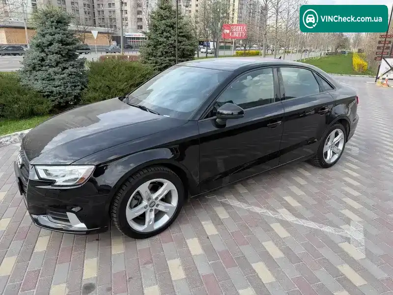 Audi A3 2017, фото з оголошення 1 з 21, VIN WAUAUGFF0J1035501