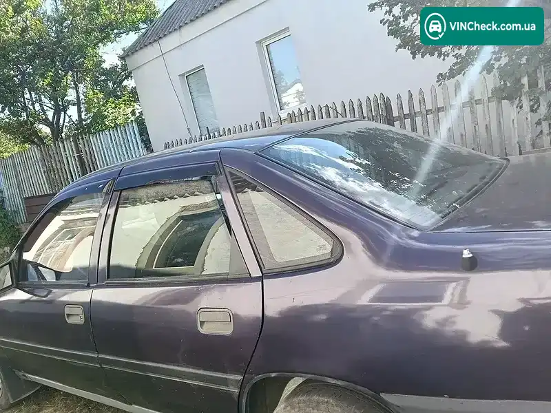 Opel Vectra 1992, фото з оголошення 1 з 5, VIN W0L000087N5032664