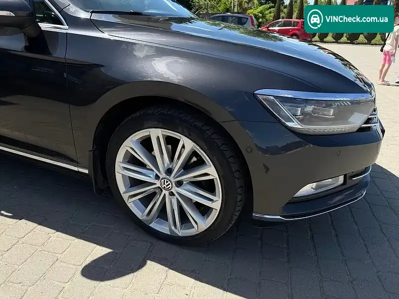 Volkswagen Passat 2018, фото з оголошення 2 з 20, VIN WVWZZZ3CZJE197497